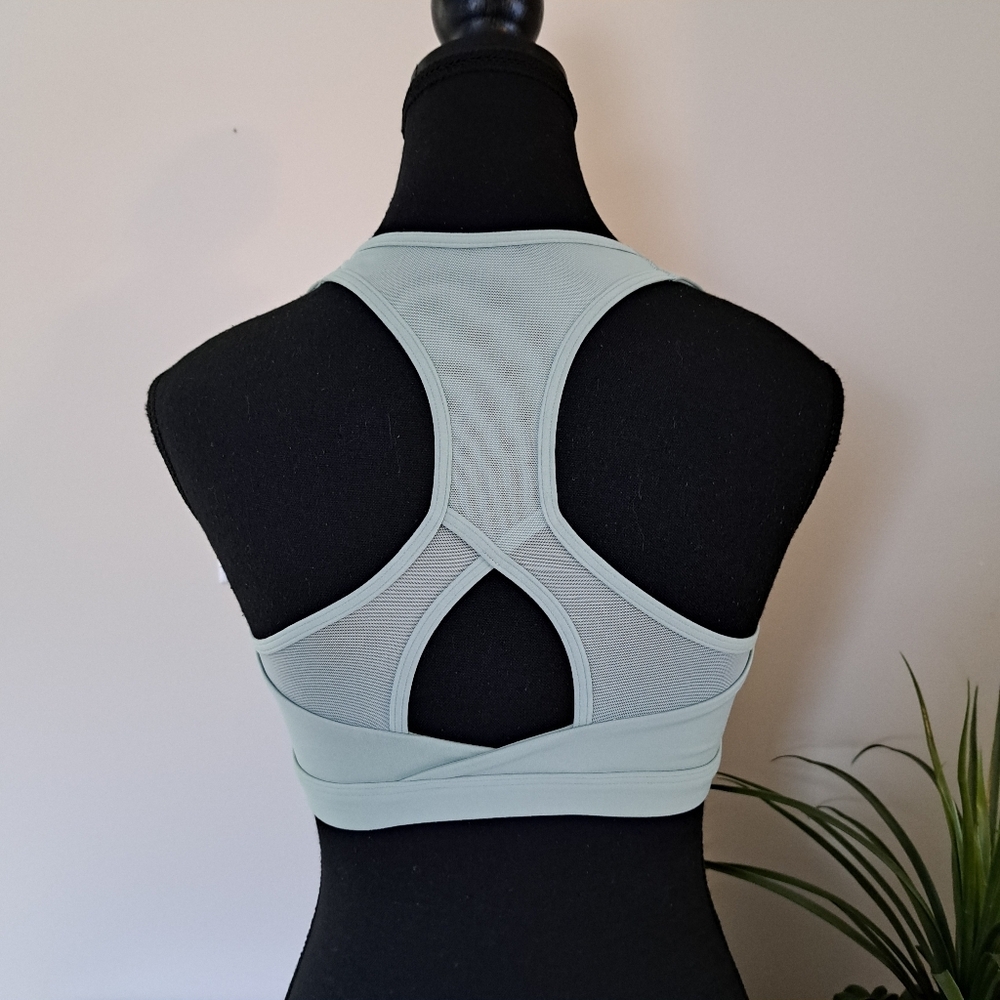Gymshark Crossover Sports Bra Green Women's Size Medium Sporty Activewear Mesh - Picture 5 of 13